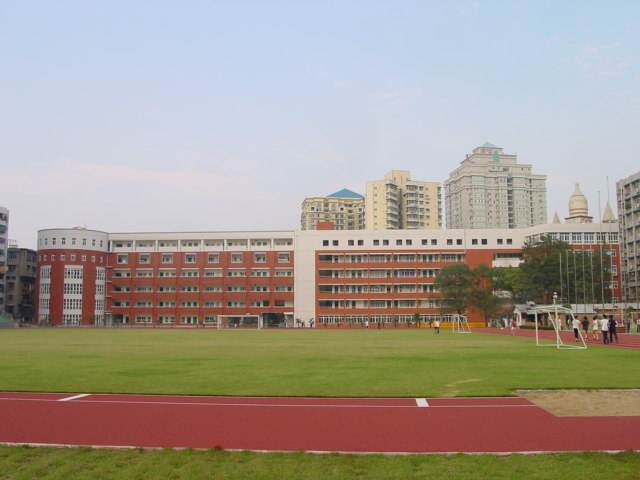 武汉水果湖体育馆.jpg